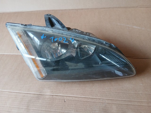 10024 Ford Focus 2004-2008  Jobb első Lámpa Fényszóró