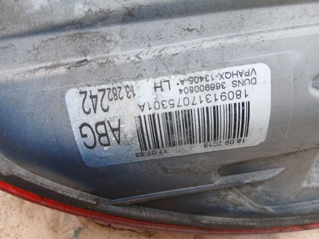 10010 Opel Astra J 2009-2015 Bal hátsó Lámpa kombi