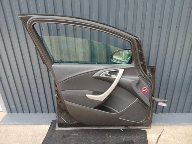 10001 Opel Astra J 2009-2015 Bal első Ajtó Fekete Z20r