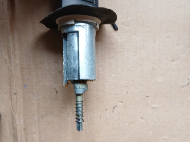 Opel Meriva A 2003-2010 Gyújtáskapcsoló Használt