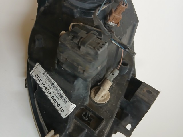 10132 Renault Kangoo 2008 Jobb első Lámpa Fényszóró