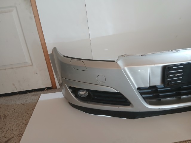 10120 Opel H astra 2004-2006 első Lökhárító Ezüst Z157