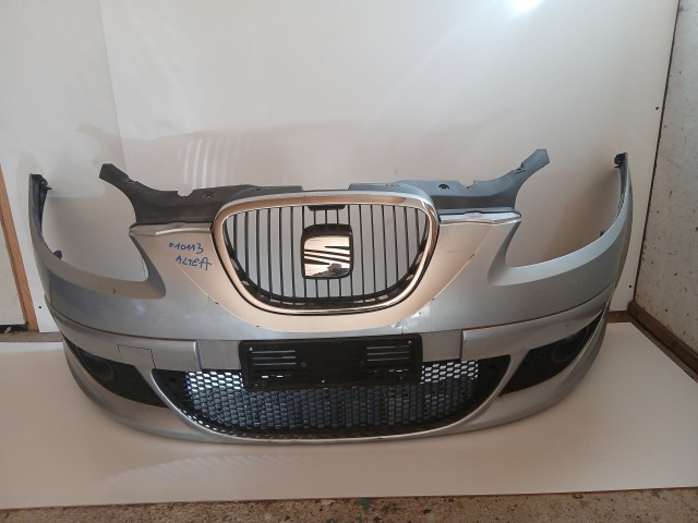 10113 Seat Altea 5P első Lökhárító Ezüst La7w