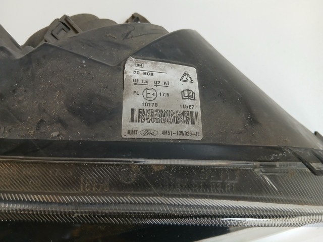 10107 Ford Focus II. 2004-2011 Jobb első Lámpa Fényszóró