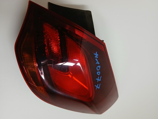 10077 Opel Astra J 2009-2015 Jobb hátsó Lámpa 5 ajtós