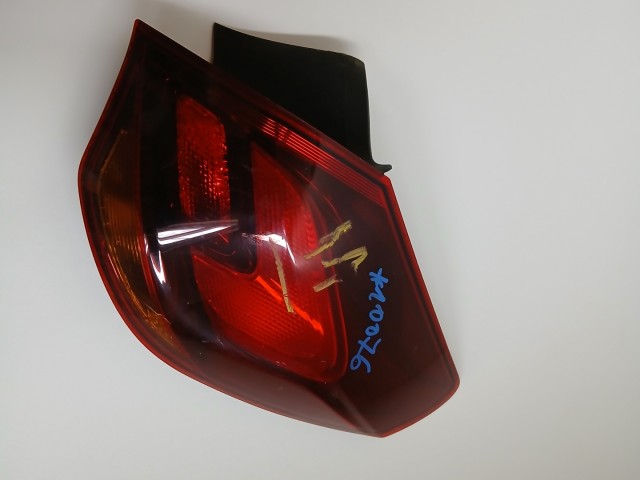 10076 Opel Astra J 2009-2015 Jobb hátsó Lámpa 5 ajtós