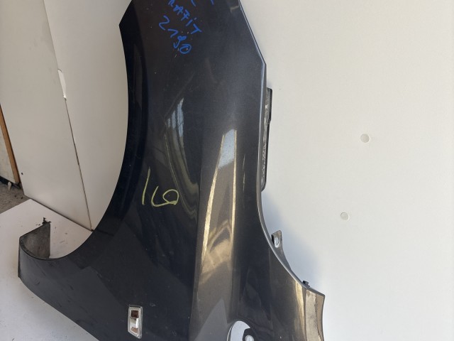10167 Opel Corsa E Bal első Sárvédő Használt Grafit Z190