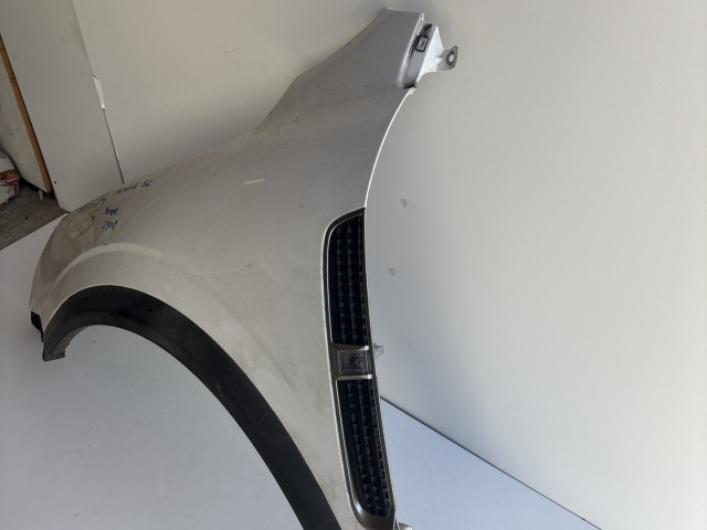 10178 Opel Antara 2006-2015 Bal első Sárvédő Fehér Z40r