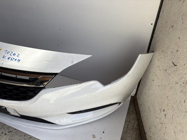 10202 Opel Astra K első Lökhárító Fehér