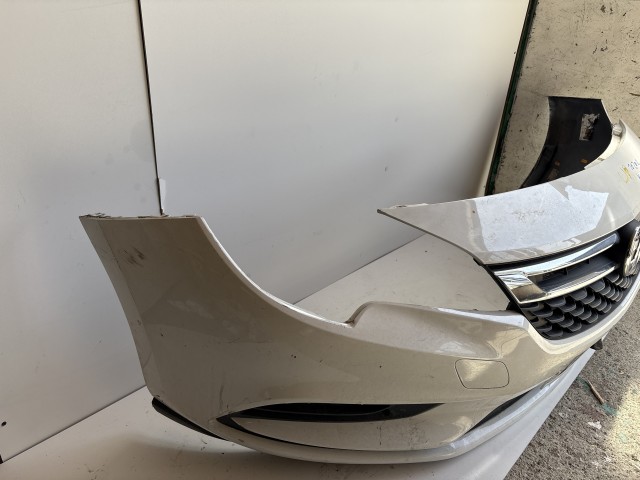10202 Opel Astra K első Lökhárító Fehér