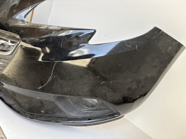 10203 Opel Corsa E első Lökhárító Fekete Z22c