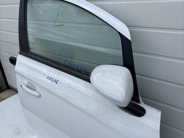 10206 Opel Corsa E Jobb első Ajtó Fehér Z40r