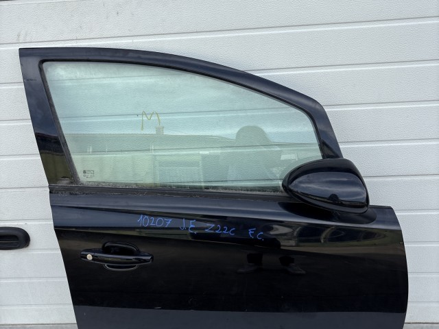 10207 Opel Corsa E Jobb első Ajtó Fekete Z22c