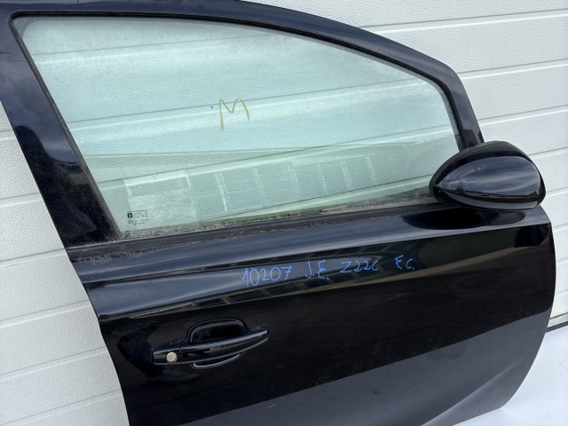 10207 Opel Corsa E Jobb első Ajtó Fekete Z22c
