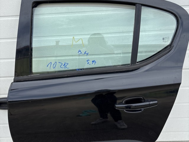 10212 Opel Corsa E Bal hátsó Ajtó Használt Fekete Z22c