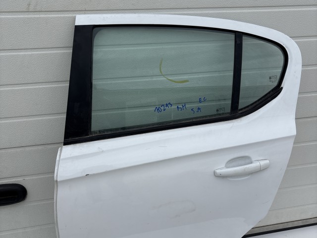 10213 Opel Corsa E Bal hátsó Ajtó Használt Fehér