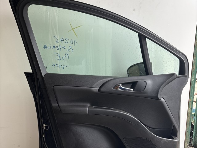 10246 Opel Meriva B 2010-2017 Bal első Ajtó Feket Z22c