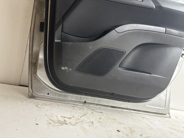 10249 Opel Meriva B 2010-2017 Jobb első Ajtó Ezüst Z176