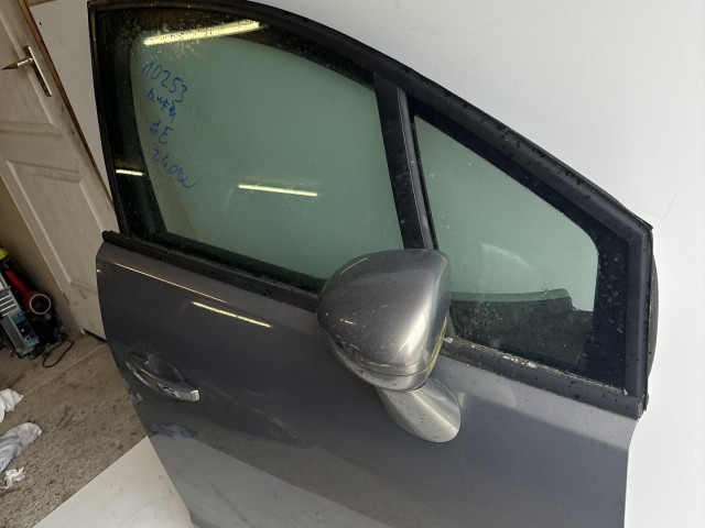 10253 Opel Meriva B 2010-2017 Jobb első Ajtó Barna Z40w