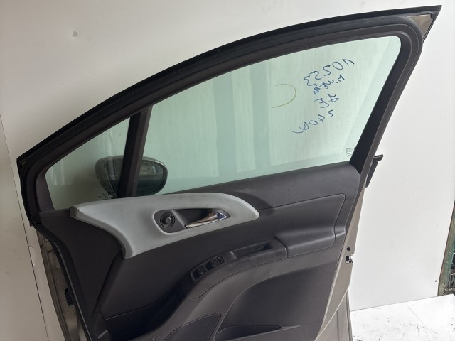 10253 Opel Meriva B 2010-2017 Jobb első Ajtó Barna Z40w