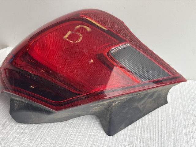 10276 Opel Corsa E Jobb hátsó Lámpa 5 ajtós