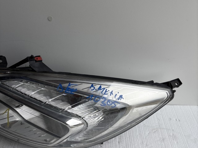 10305 Opel Meriva B 2010-2017 Bal első  Lámpa Fényszóró Angol