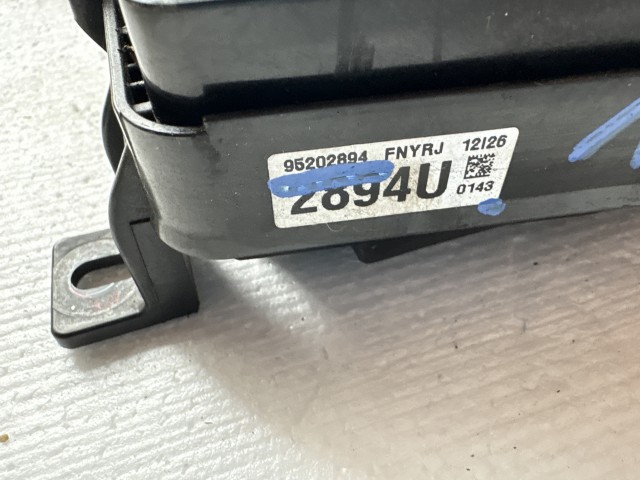 Opel Antara 2006-2015 Motortéri biztosítéktábla