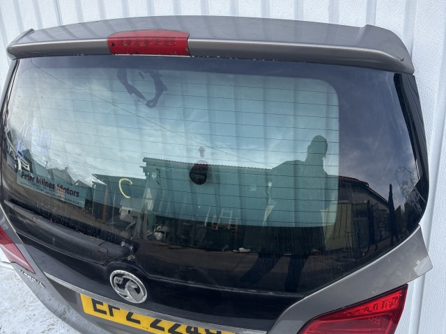 10382 Opel Meriva B 2010-2017 Csomagtérajtó Barna z40w