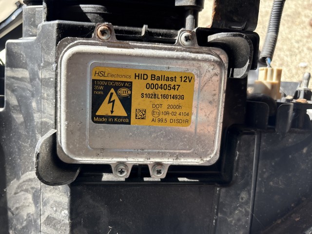 10487 Opel Antara 2006-2015 Jobb Xenon Lámpa Fényszóró