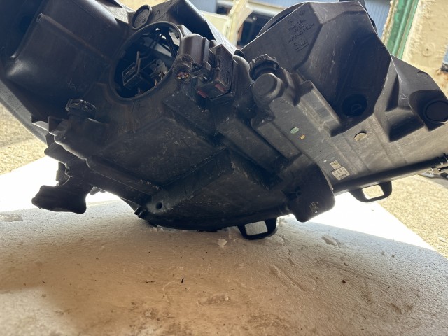10489 Opel Astra K  Bal első  Lámpa Fényszóró Angol