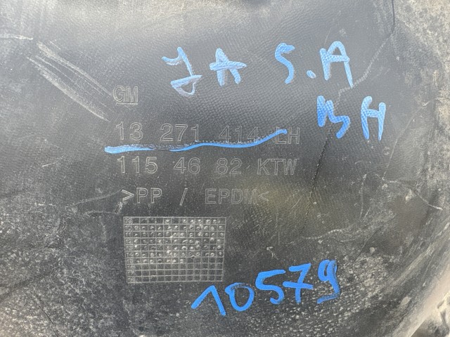Opel Astra J 2009-2015 bal hátsó Kerékjárati dobbetét 5 ajtós