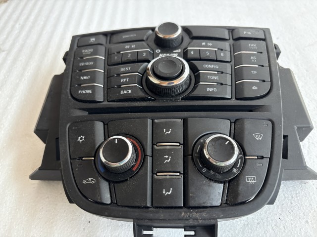 Opel Astra J 2009-2015 Közép konzol Használt