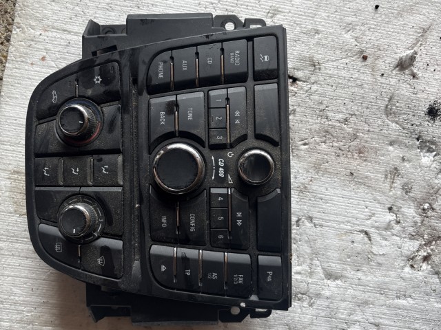 Opel Astra J 2009-2015 Közép konzol Használt