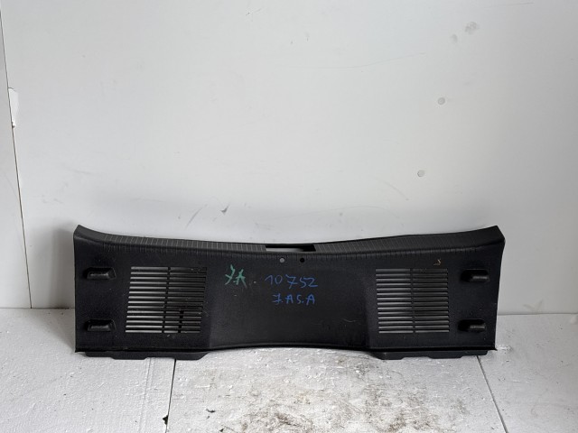Opel Astra J 2009-2015 Hátfalkárpit Használt