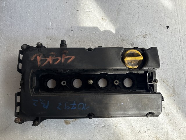 Opel Zafira B 2005-2014 Szelepfedél a16xer