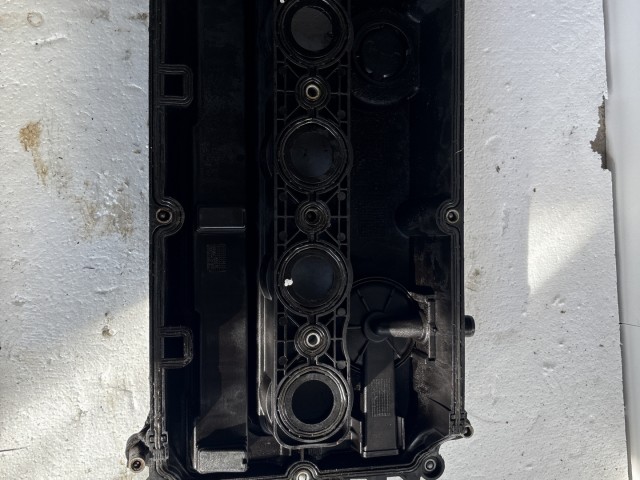 Opel Zafira B 2005-2014 Szelepfedél a16xer