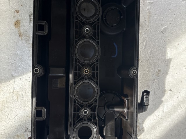 Opel Zafira B 2005-2014 Szelepfedél Használt Benzines