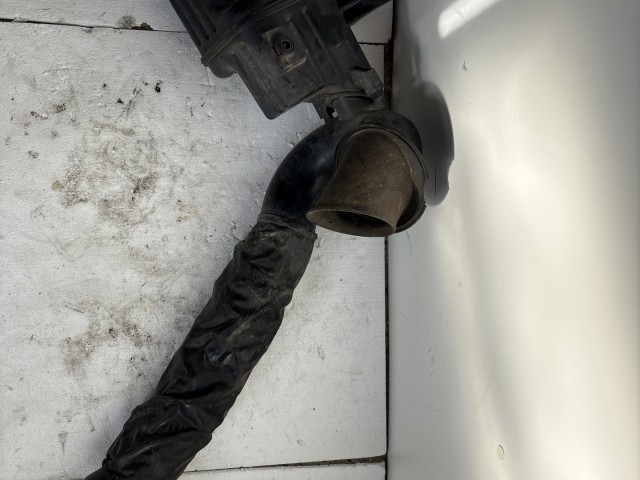 Opel Antara 2006-2015 Levegő beömlőcső Használt