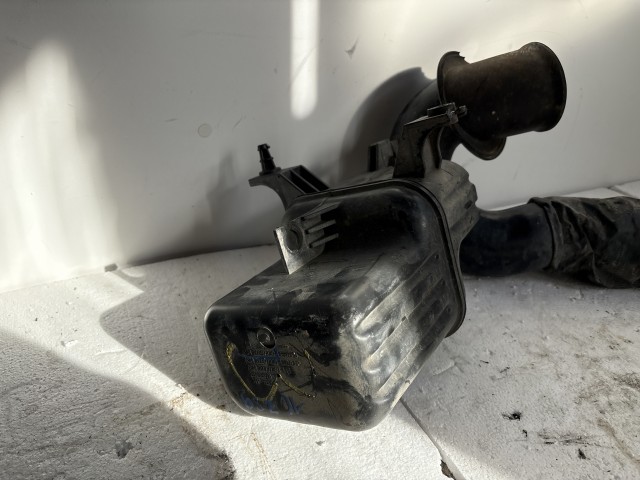 Opel Antara 2006-2015 Levegő beömlőcső Használt