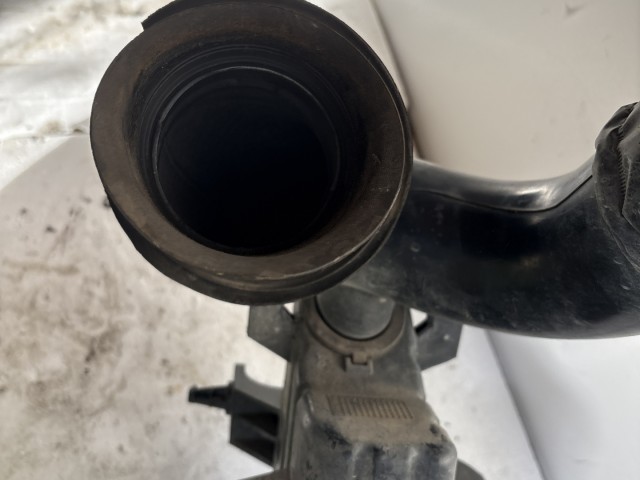Opel Antara 2006-2015 Levegő beömlőcső Használt