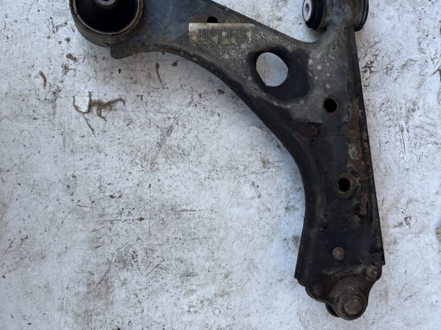Opel Corsa E 2014-2019 Bal első Lengőkar