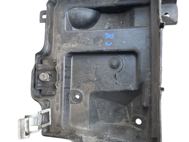 Opel Zafira B 2005-2014 2005-2014 Akkumulátor tartó, tálca Használt