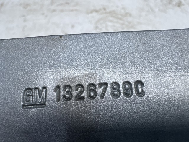 Opel Meriva B 2010-2017 első  Lökhárító merevítő Használt ezüst