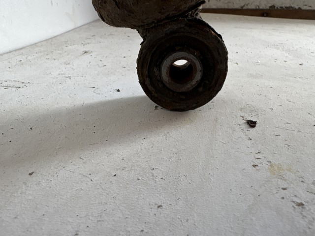 Opel Antara 2006-2015 Lengéscsillapító Használt hátsó 
