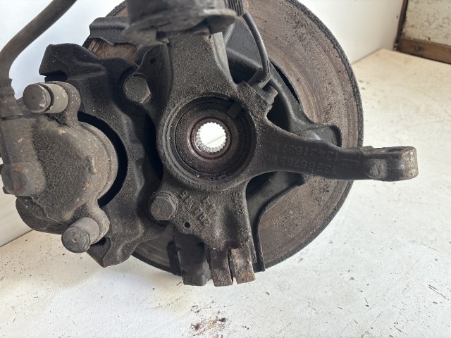 Opel Corsa E 2014-2019 Jobb első Csonkállvány