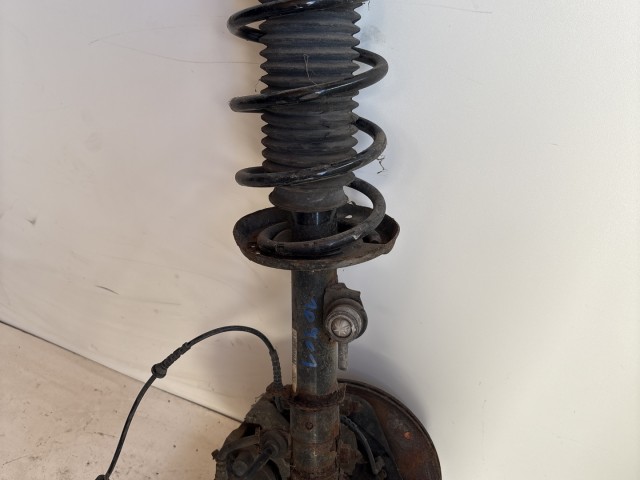 Opel Corsa E 2014- 2014-2019 Csonkállvány,kerékagy Használt Nagy fékes Van Abs Öntvény Jobb első