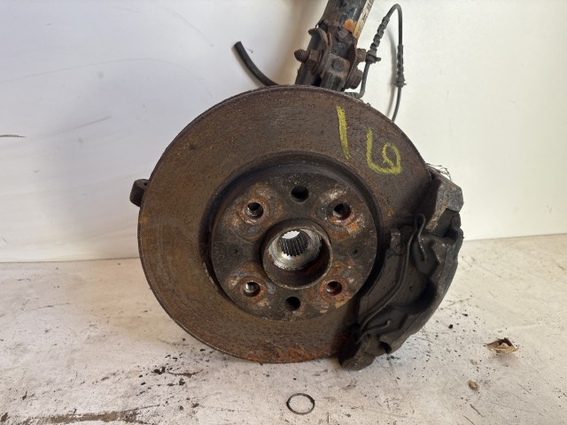 Opel Corsa E 2014- 2014-2019 Csonkállvány,kerékagy Használt Nagy fékes Van Abs Öntvény Jobb első