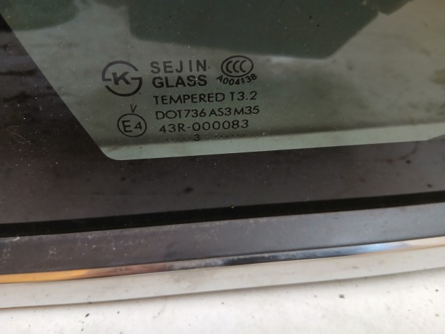 Opel Antara 2006-2015 Bal C Oszlop Oldalablak Üveg Üveg Használt Sötét fix karoszériában