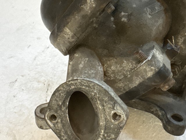 Opel Astra J 2009-2015 Vízpumpa Használt B16DTL 