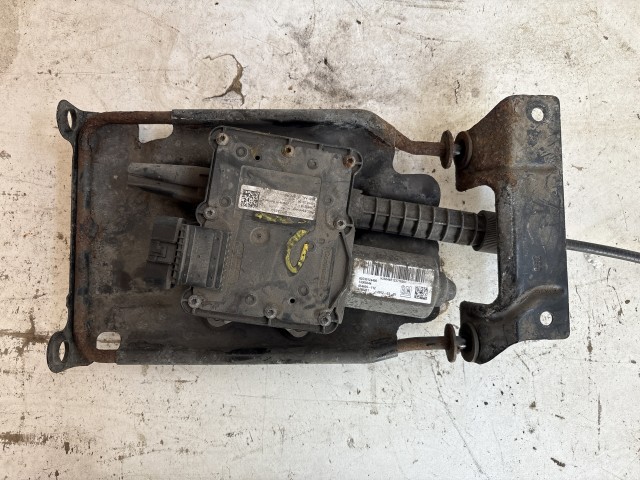 Opel Meriva B 2010-2017 elektromos kézifék motor